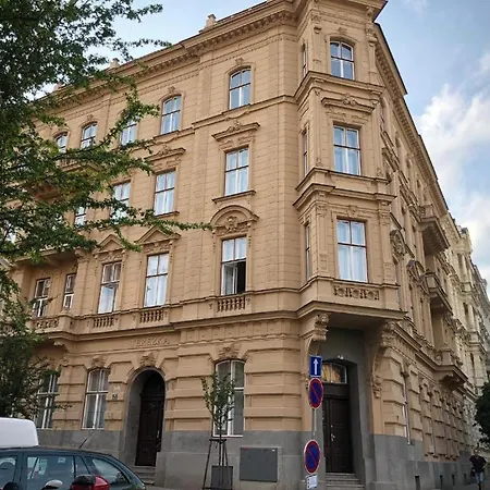 Apatrhostel Brno Albergue Brno