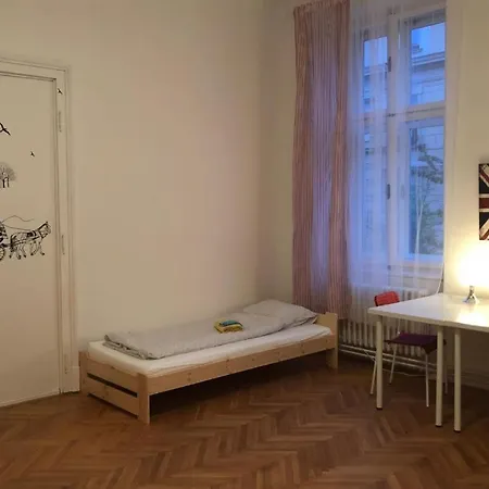 Apatrhostel Brno Albergue Brno