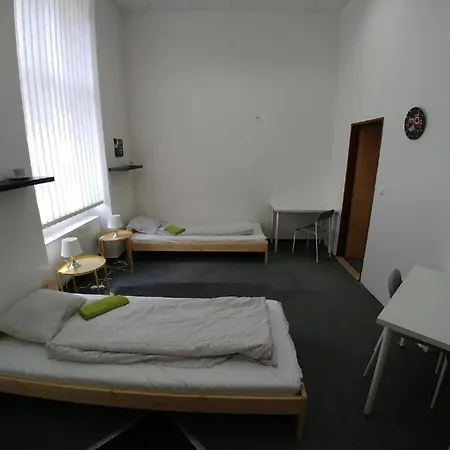 Apatrhostel Brno Albergue